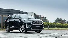 Toyota innova hycross thumbnail 2